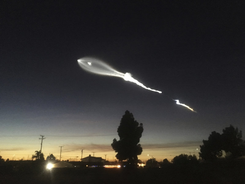 A Bizarre Streak of Light that Appeared over Northern California has an ...