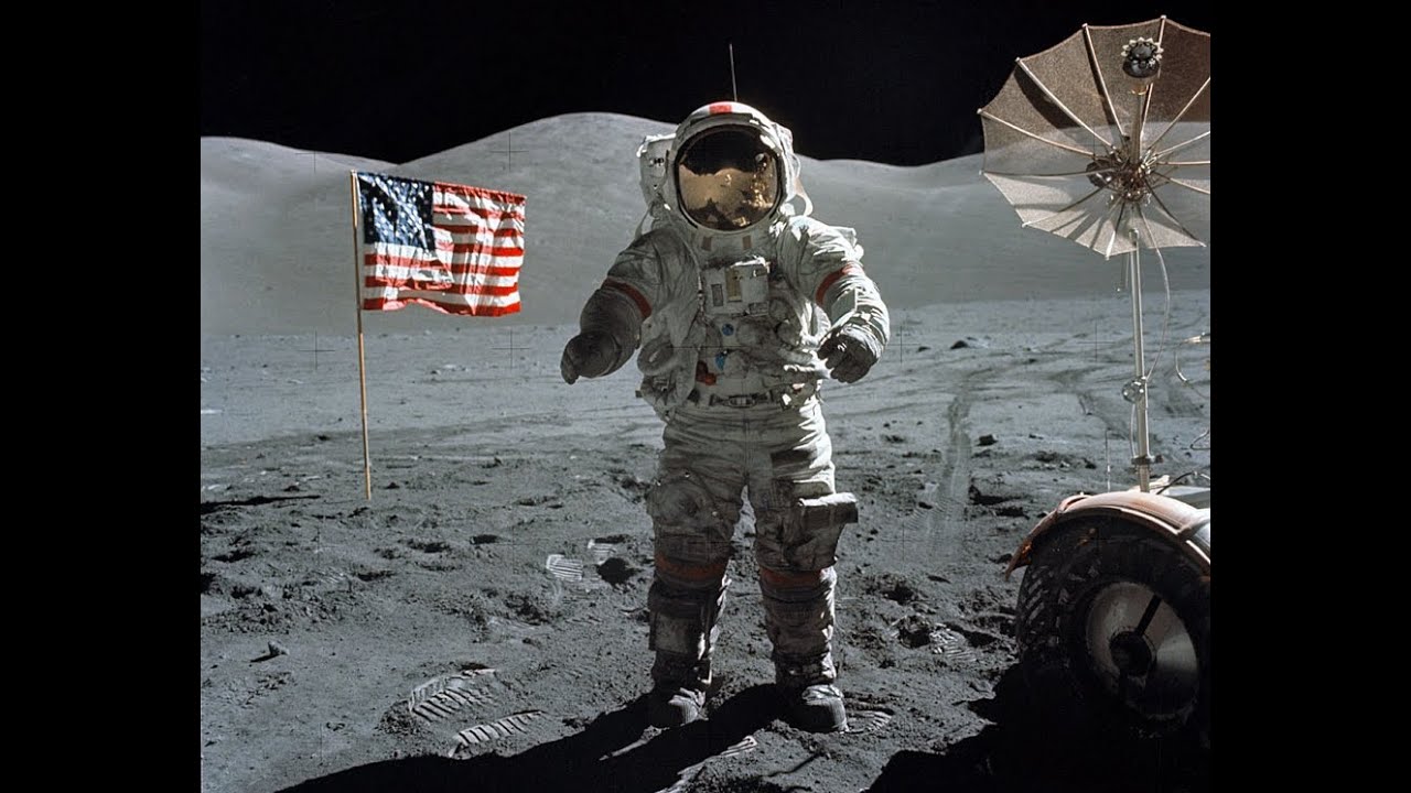 Who Was The First Man To Step His Foot On The Moon